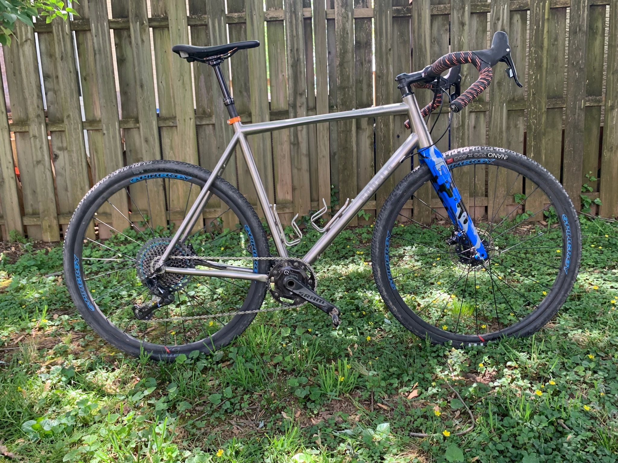klickpedale enduro Crankbrothers Mallet E – MTB-Pedale mit Traction-Pad-System – Bici No.1 UNIVERSAL Augustus Cole 1:12 Action Teichgröße:bis 15.000 Liter (750 g)