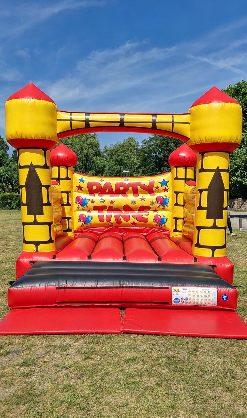 YELLOW PARTY TIME BOUNCY CASTLE
£700