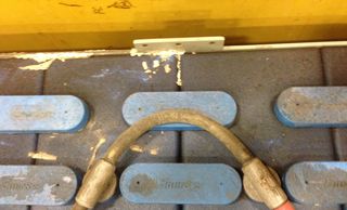 forklift battery,forklift battery corrosion,forklift battery neutralize,forklift battery repair,36v