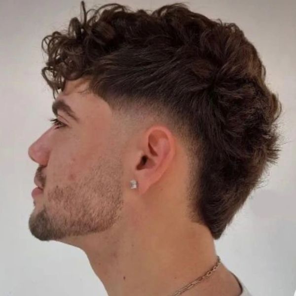 "HESTORY barbershop: Expert haircuts, fades, beard trims, hot towel shaves, and styling services awa