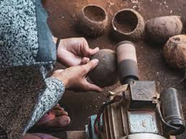 Welcome to "The Coco Bowls", where every bowl tells a story of sustainability, craftsmanship. 