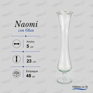 Jarrón Naomi alto y delgado de vidrio con base ancha.
