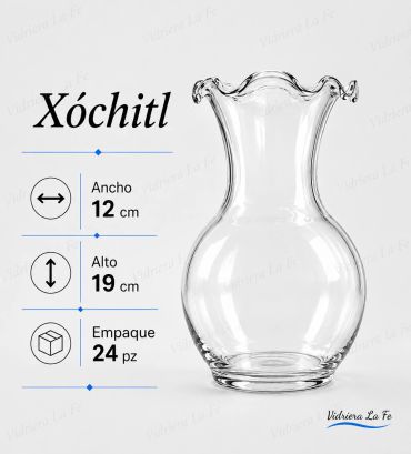 Elegant glass vase named 'Xóchitl' with wavy rim, 12 cm wide and 19 cm tall.