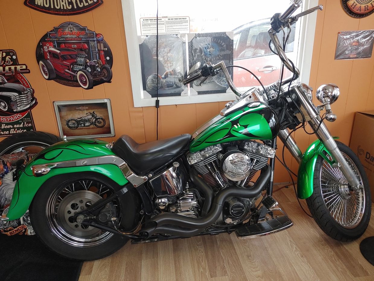 GrandDad's Kustomz Motorcycle Repair, Body and Paint