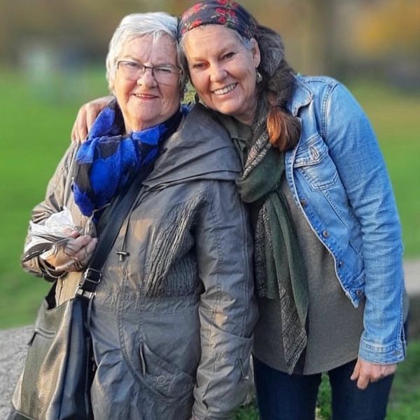 Picture of Laila, the founder, with her mom