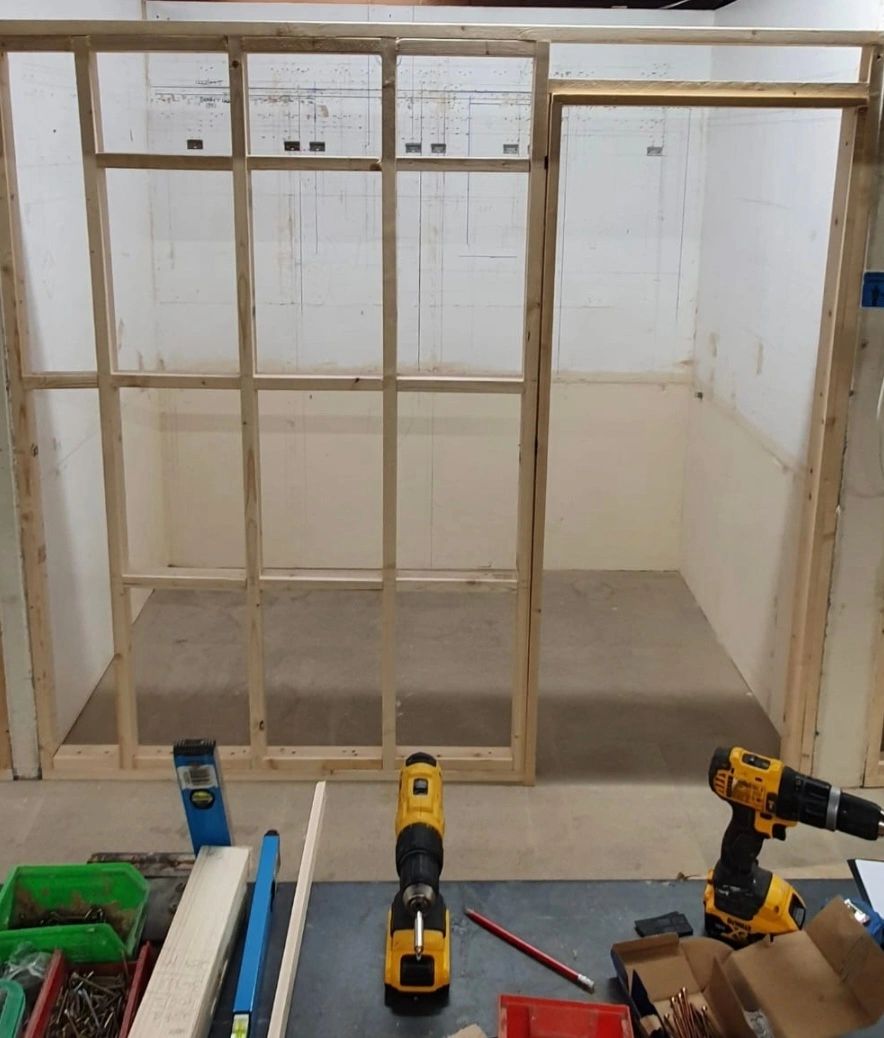 Handyman Peterboroughroofingandhandymanservices