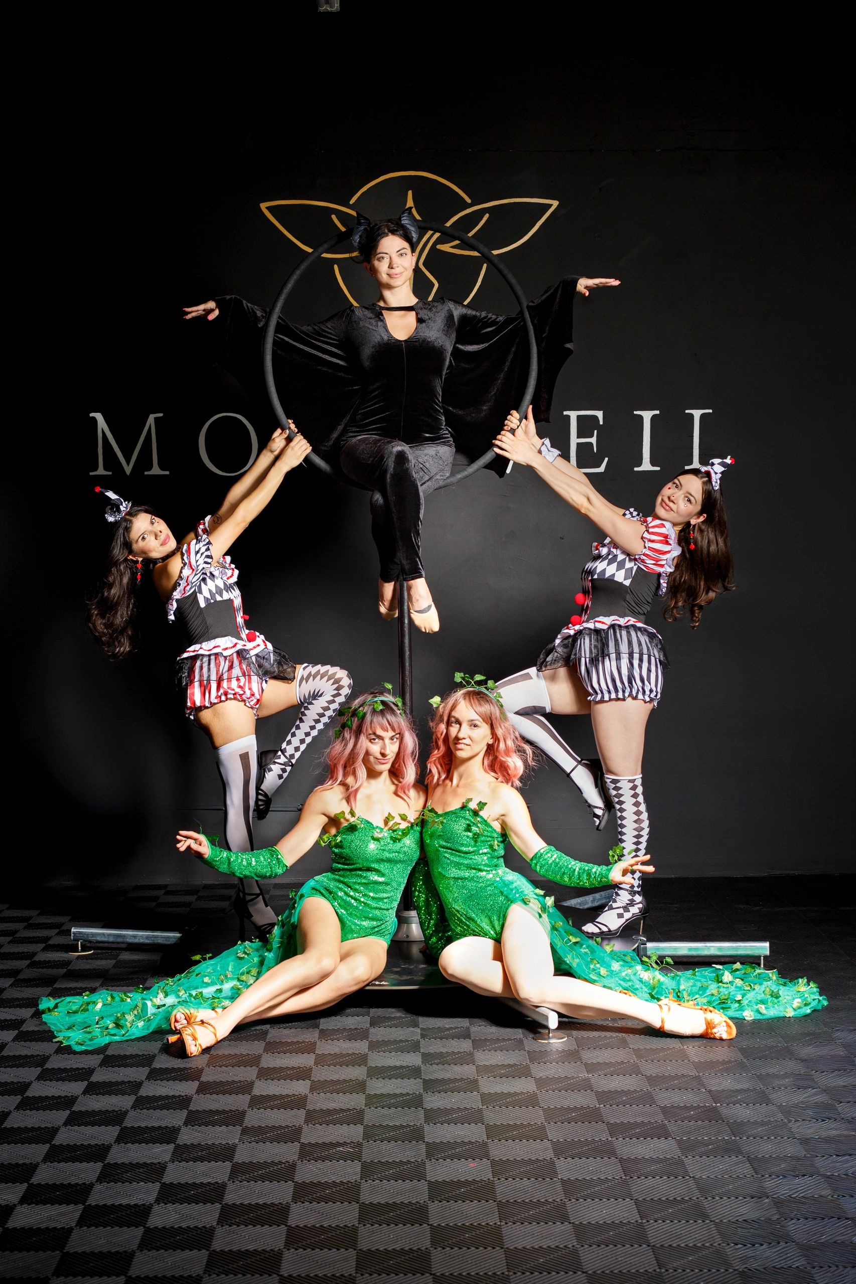Halloween entertainment: performances in San Diego and Los Angeles.