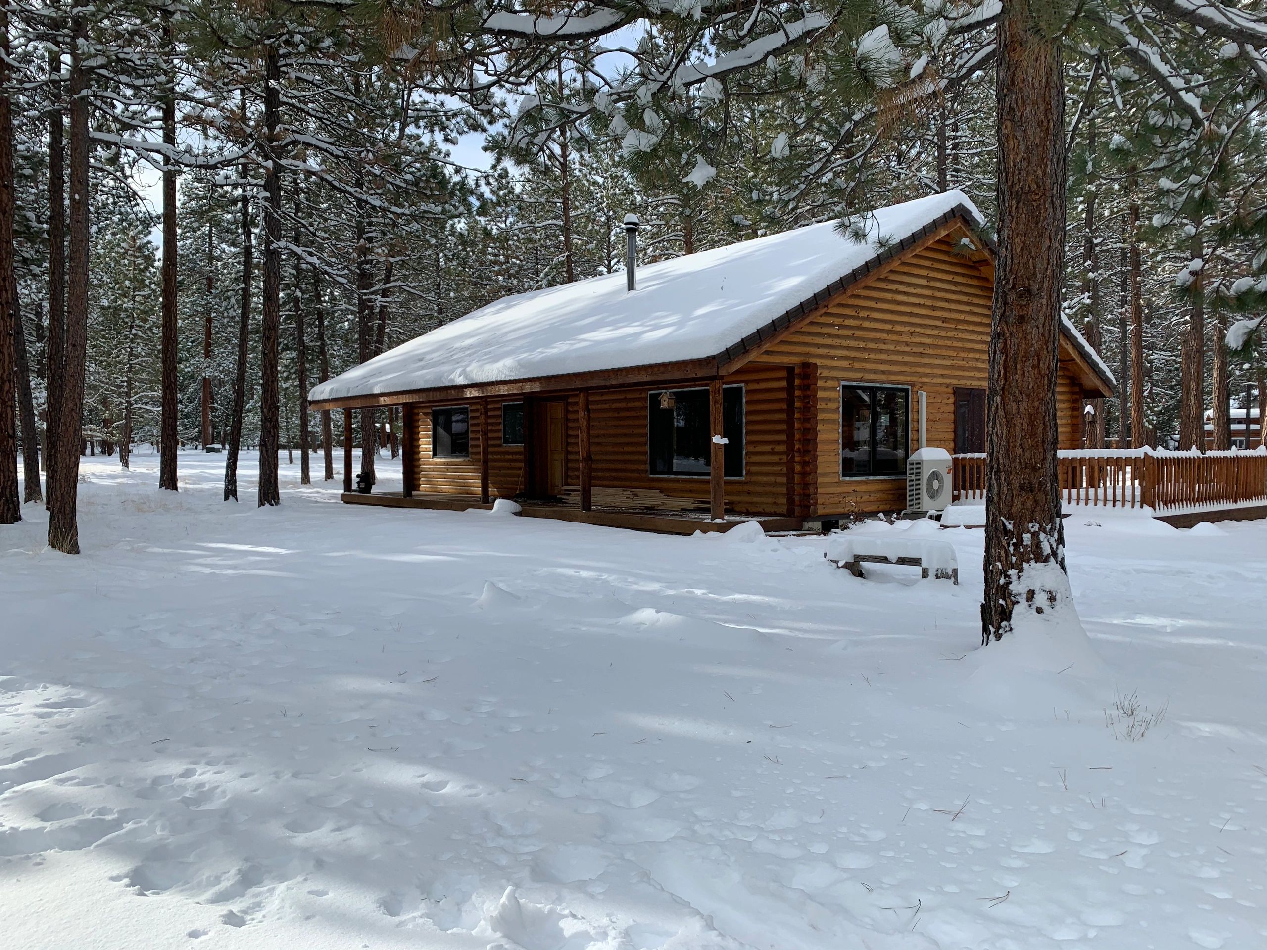 Postcard Cabins: Cabin Rentals & Glamping in the US - Marriott