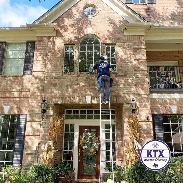 Window Cleaner in Cypress, TX