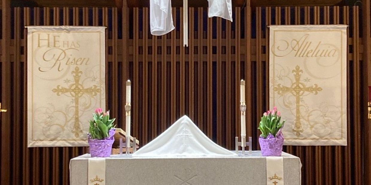 The alter at Messiah Lutheran Church