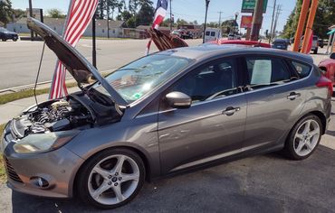 2014 Ford Focus Titanium
116,000 Miles
$8975.