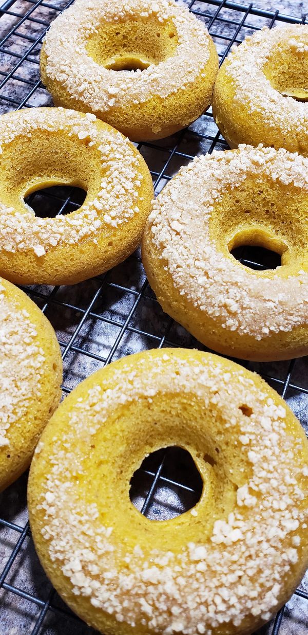 Pumpkin Spice Donuts