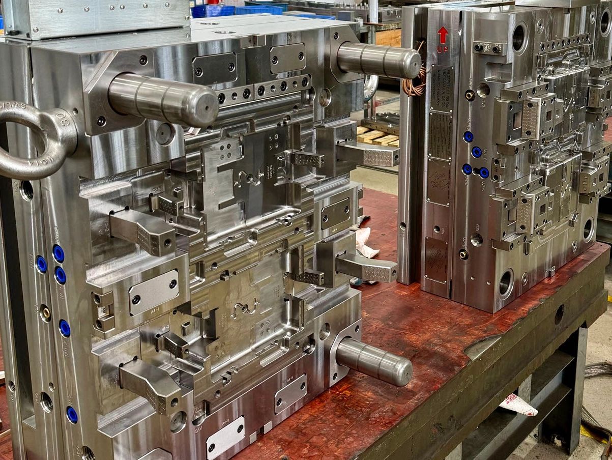 Multi-Cavity Slide Action Molds