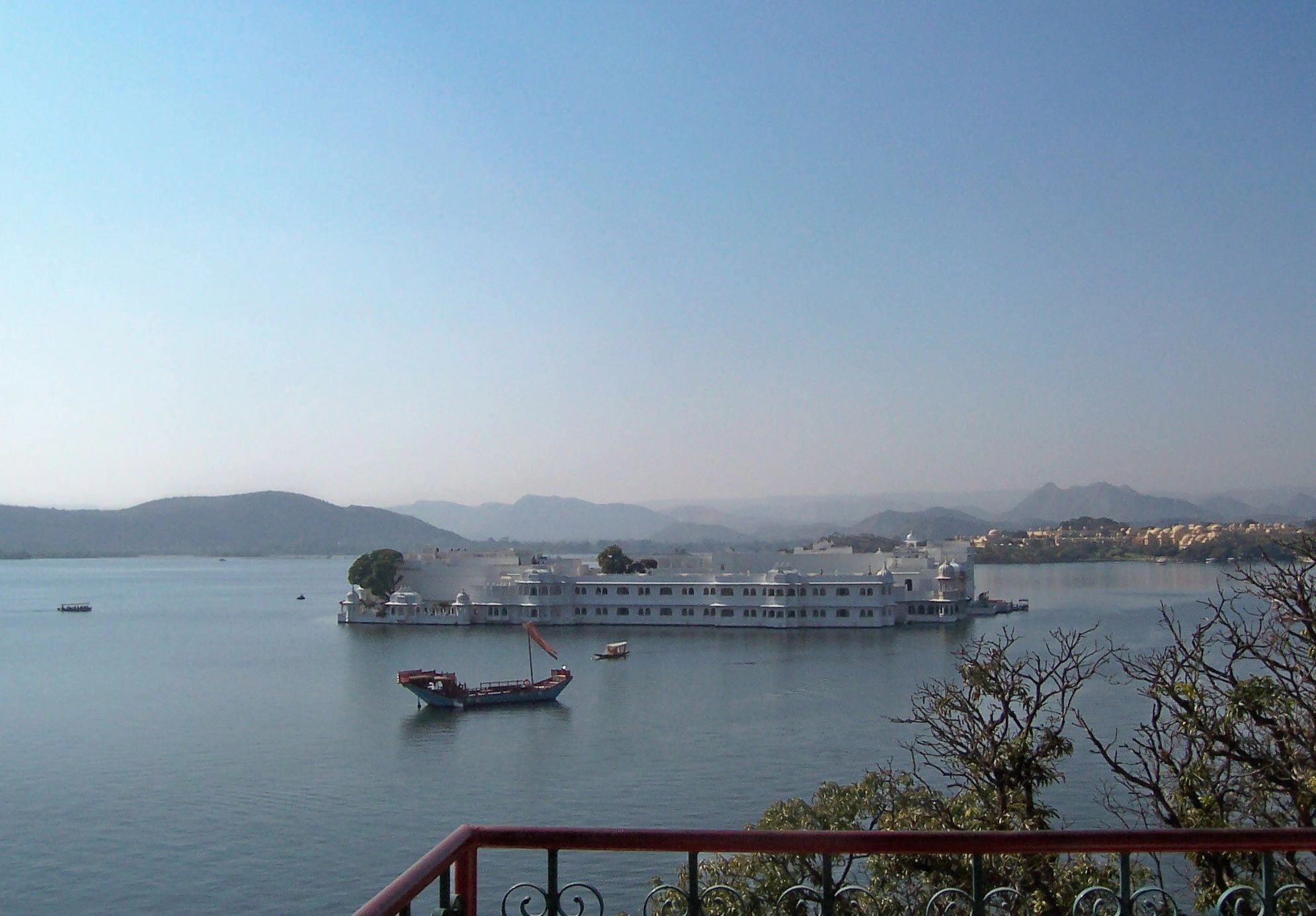 Lake Pichola: Namaste India Tours