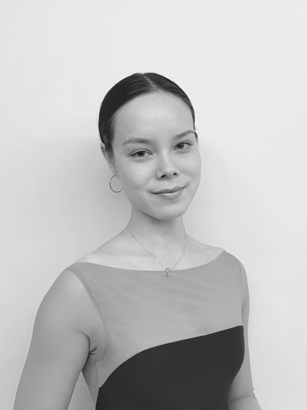 Photo of MNBC Artist Réka Leeaphon