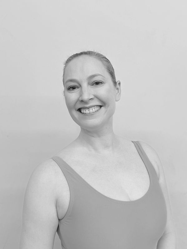 Photo of MNBC Artist Vanessa Fischer