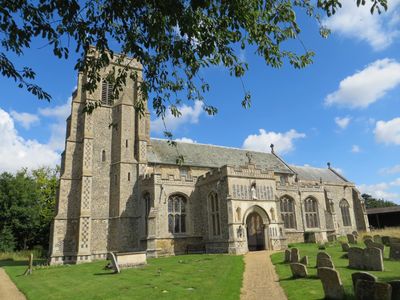 Saint Peter's Church of Cockfield where in 1609 Thomas Gleson was baptized (click picture for info)