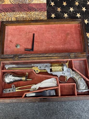 Replica Colt 1851 Navy with Tiffany Style Grips