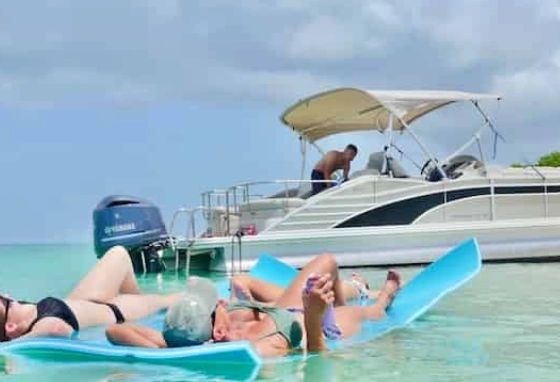 tritoon boat rentals in the florida keys with keys jetskis rentals and tours.