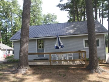 cabin 112 sleeps up to 6 people