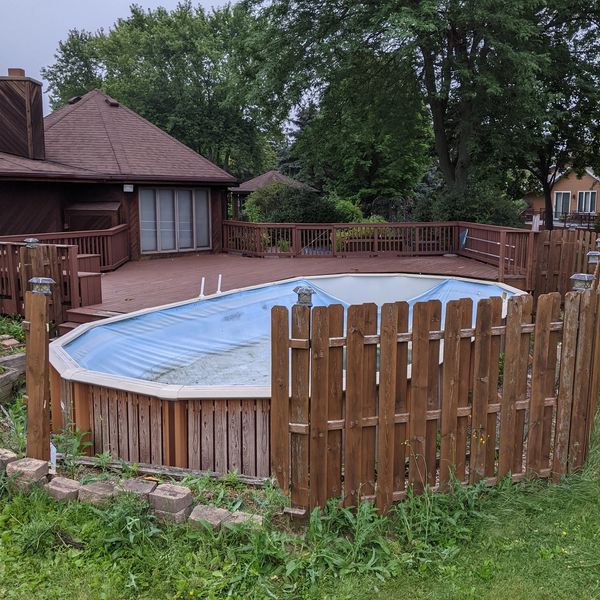 Above ground pool demolition and junk removal in Greenville 54942.