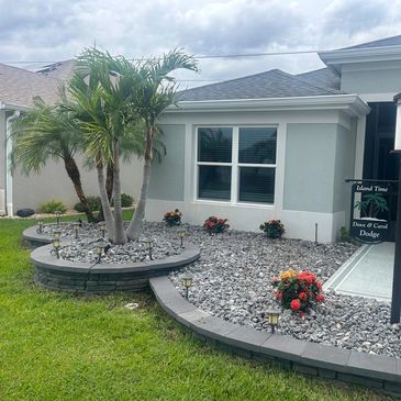 Creating beautiful view in front gardens giving it the elegance that your valuable home deserves.