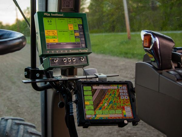 Baker Precision Planing 2020 Monitor for farming equipment on the field