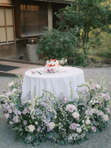 Lavender cake flowers, cake florals, cake table flower meadow Hakone Estate and Gardens San Jose, CA