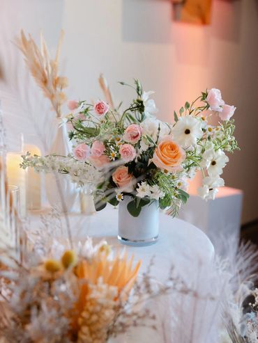 Modern floral centerpiece, wedding centerpiece, The Pearl SF wedding florist, San Francisco Bay Area