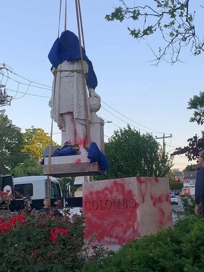 New London, CT - The Day
Removing the Columbus Statue