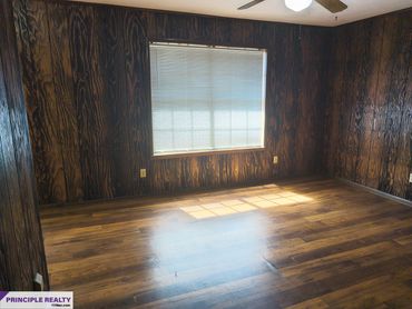 Principle Realty - PRNac - Now Leasing - 2110A Pearl St Unit 4 Nacogdoches TX 75965 - 1 Bedroom Apt