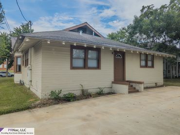 PRNac-LLC-Now-Leasing-431-North-Fredonia-Street-Unit-B-Nacogdoches-TX-75961-2-Bedroom-Apartment