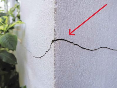 Horizontal cracks vs vertical cracks, foundation cracks. Moisture intrusion, mold, attic inspection,