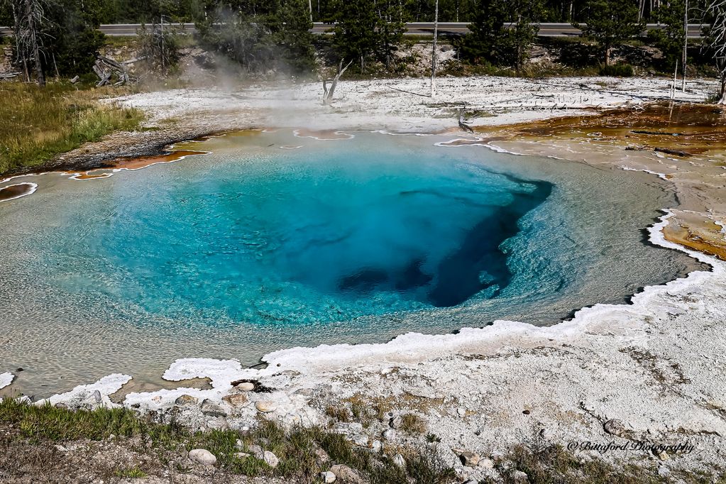 Yellowstone Thermal pool - Blue Lagoon