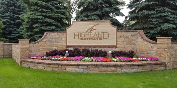 Main monument and landscaping
