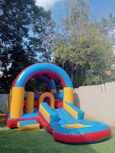 cool kids 4 in 1, obstacle, water slide, small castle with slide