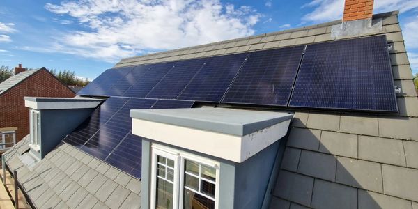 11 Solar PV Panels on roof - solar panel installation on detached property