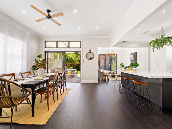 kitchen and dining room property photography