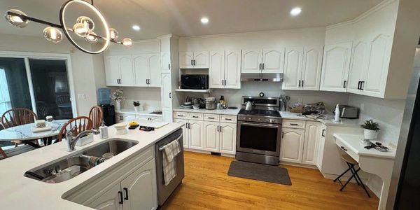 kitchen cabinet painting in Winnipeg