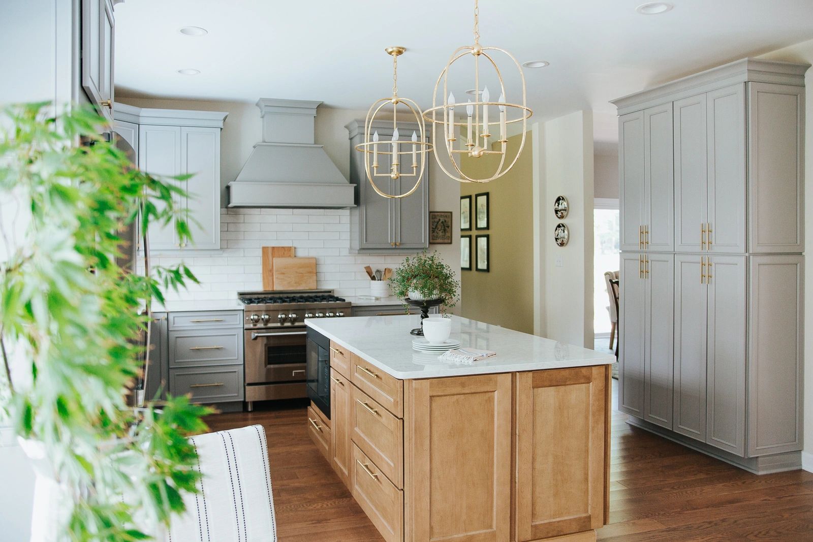 Kitchen and dining area