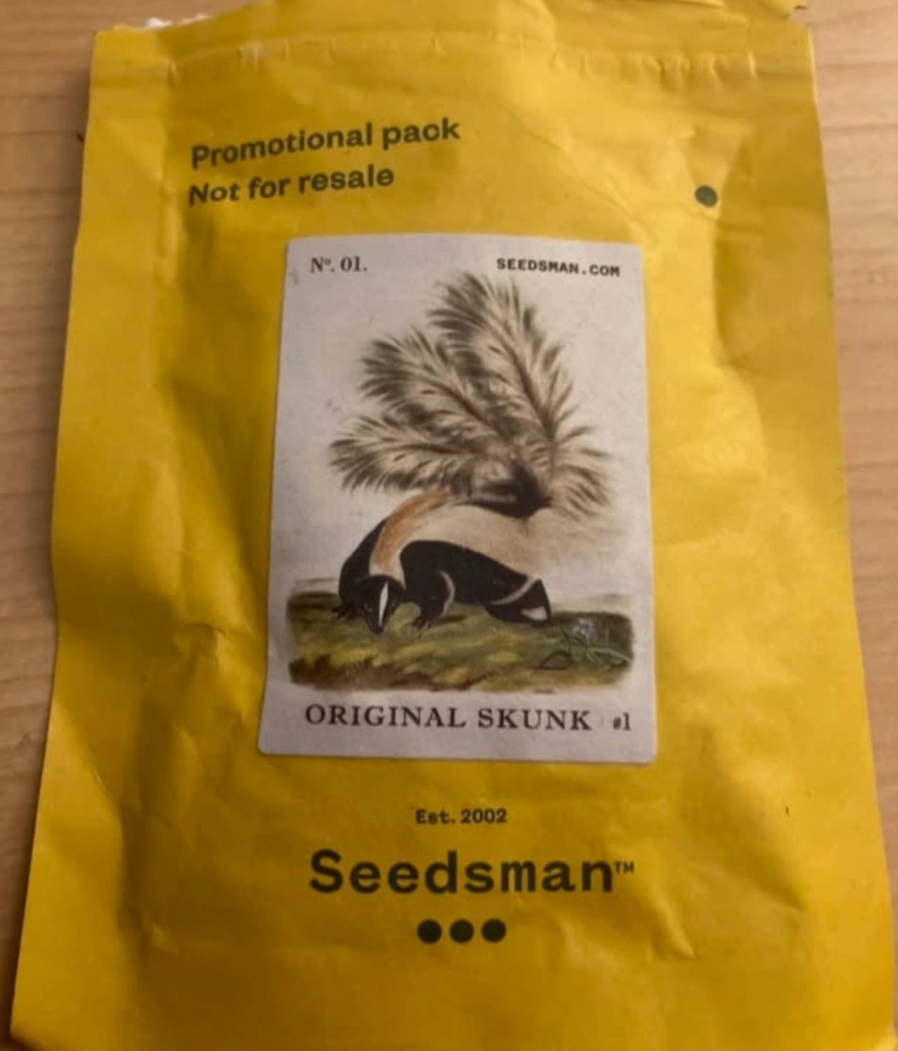 Yellow promotional pack for Original Skunk seeds by Seedsman.