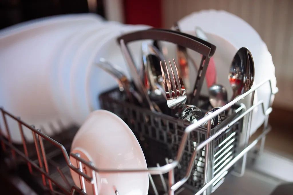 How to Fix a Clogged Dishwasher