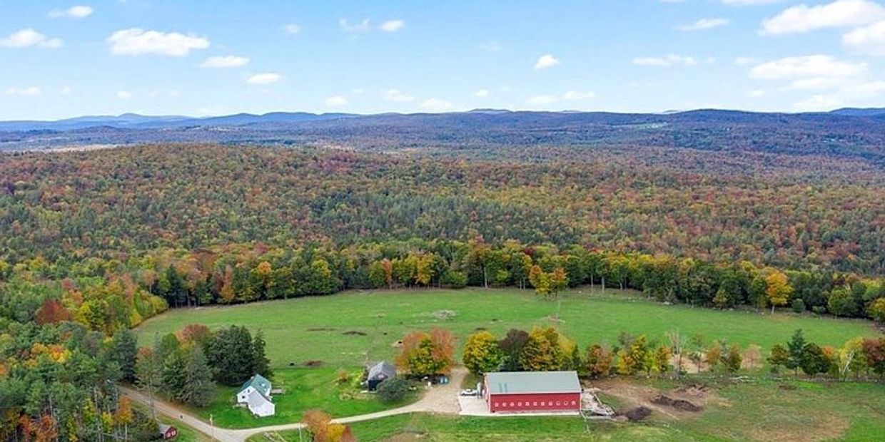 Welcome to Dawn’s Doodles at Goudreau Farm. 
Here on the farm we aim to bring joy to families one Do