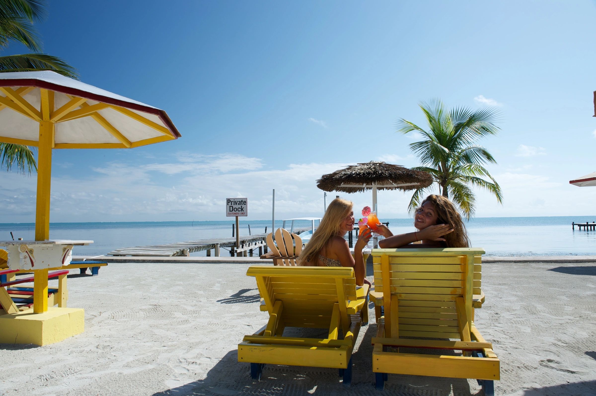 Welcome to Tropical Paradise Hotel - The Best Caye Caulker Hotel