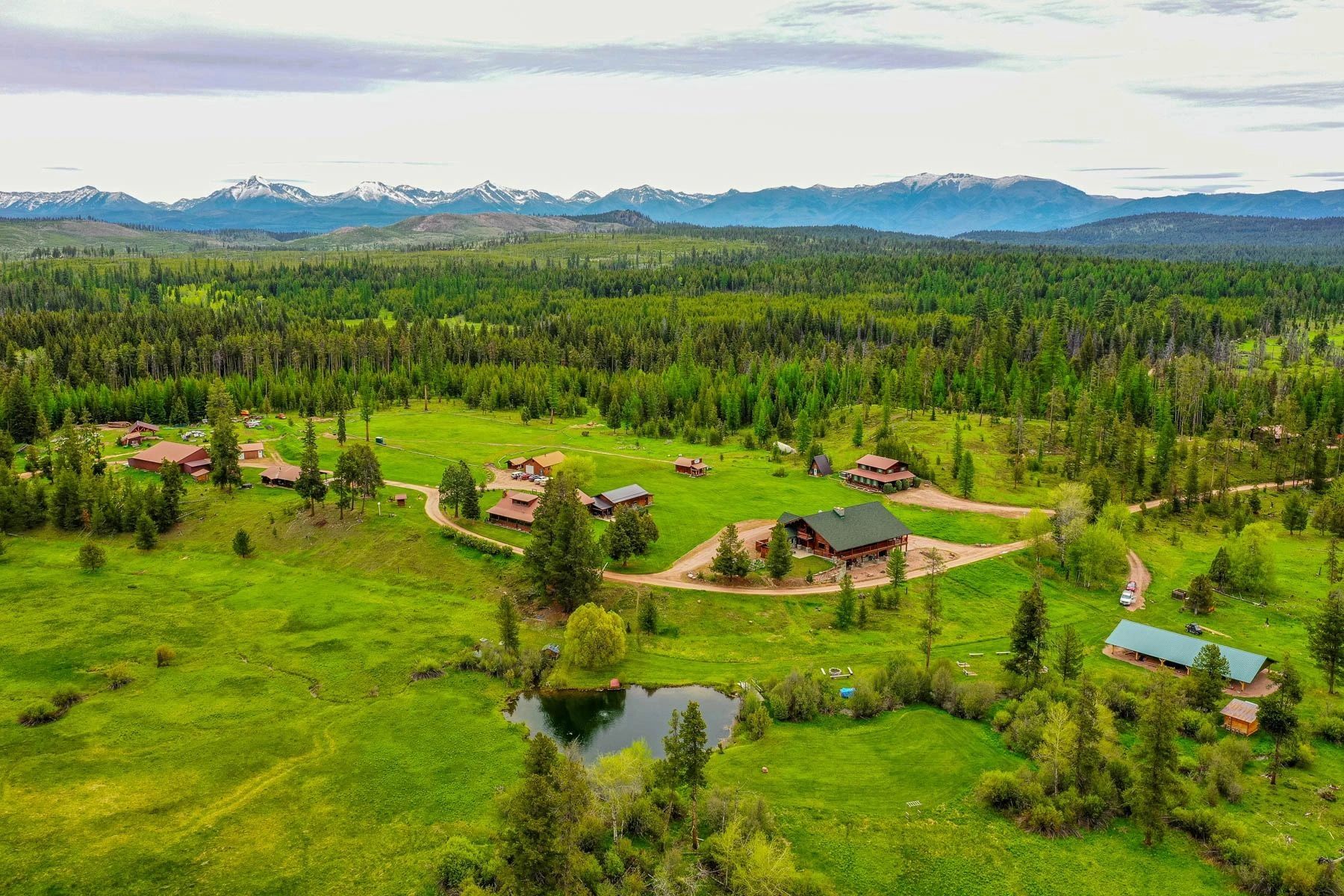 Experience Luxury Guest Ranch Vacations at Grey Wolf Guest Ranch