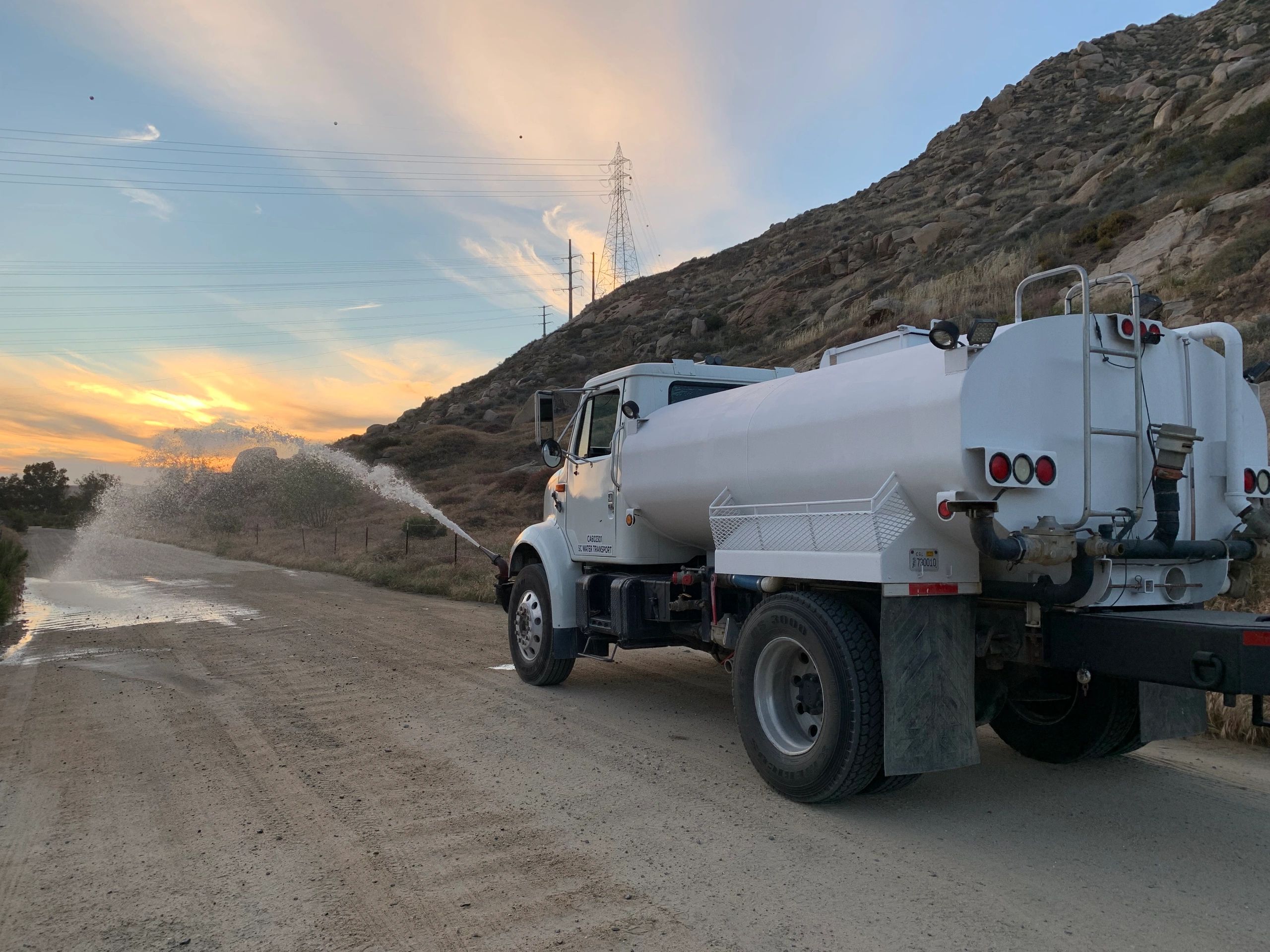 [Letter3 5] Water Truck Drivers Wanted - h04cwr4