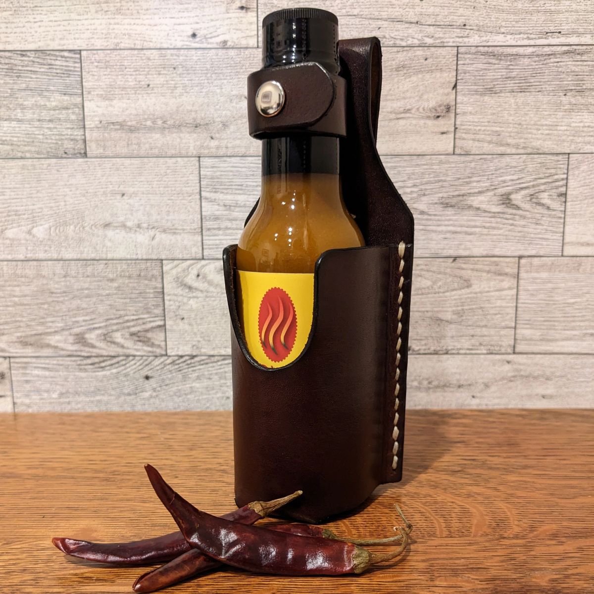 Andean Leather Hot Sauce Holster, Bottle Belt Holder Great for Tabasco, Sriracha and More (2 oz, Brown)