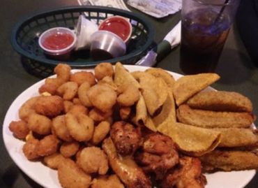 Upper Peninsula Bars, UP Bars, UP restaurants, UP Hometown Food,  UP Dive Bars, UP Homestyle food