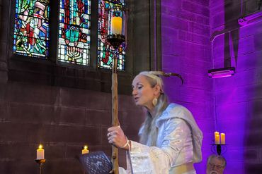 Eileen Budd, storyteller, performing at Voicefest at Brechin Cathedral