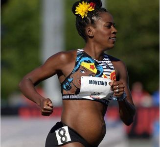 Alysia Montano racing the US Championships 800m 
with her baby bump